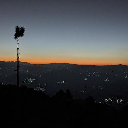The Buransh Inn Almora Luaran gambar