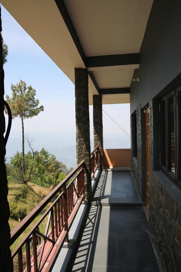 The Buransh Inn Almora Luaran gambar