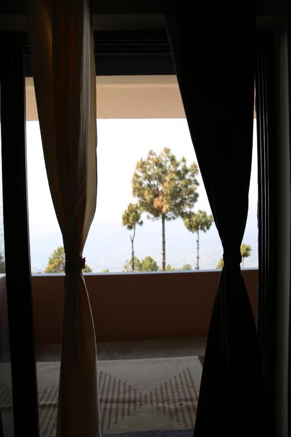 The Buransh Inn Almora Luaran gambar