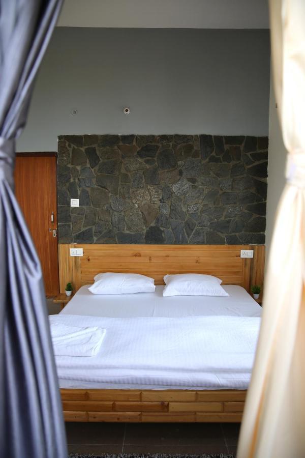 The Buransh Inn Almora Luaran gambar