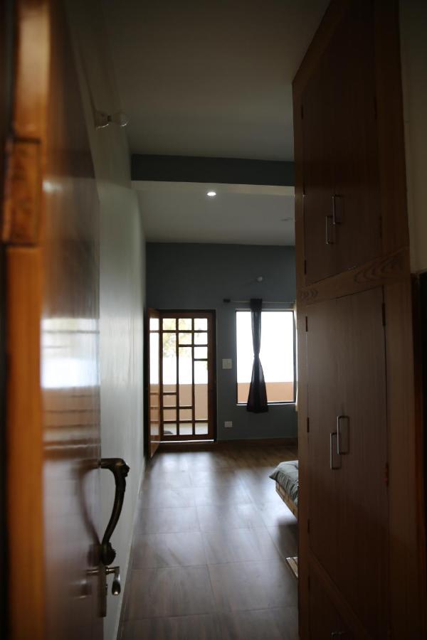 The Buransh Inn Almora Luaran gambar