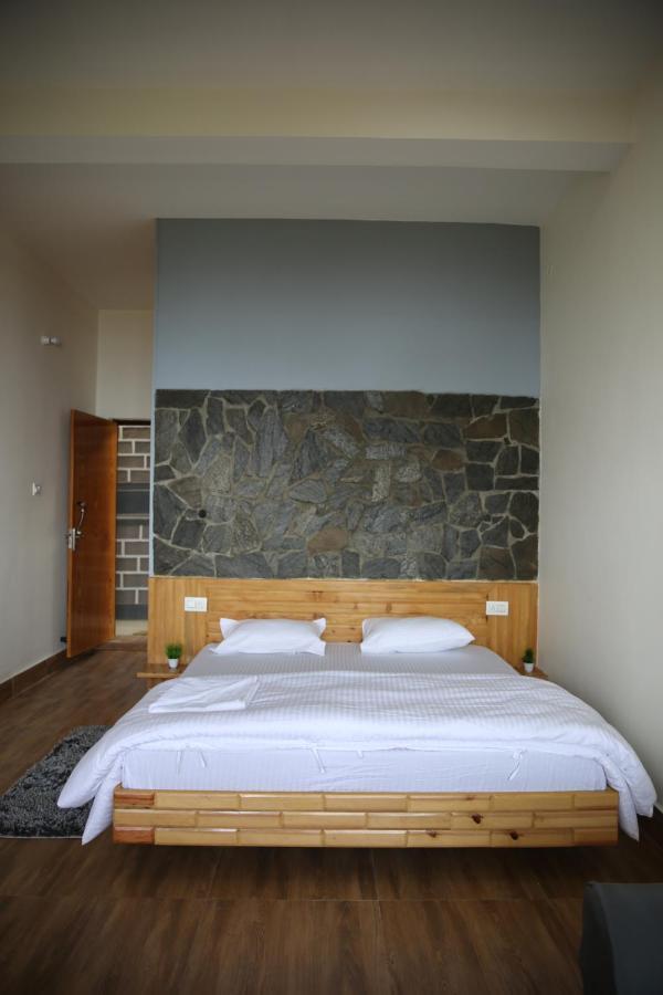 The Buransh Inn Almora Luaran gambar