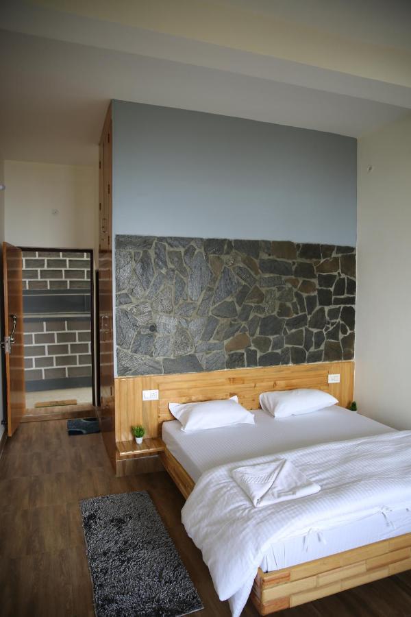 The Buransh Inn Almora Luaran gambar