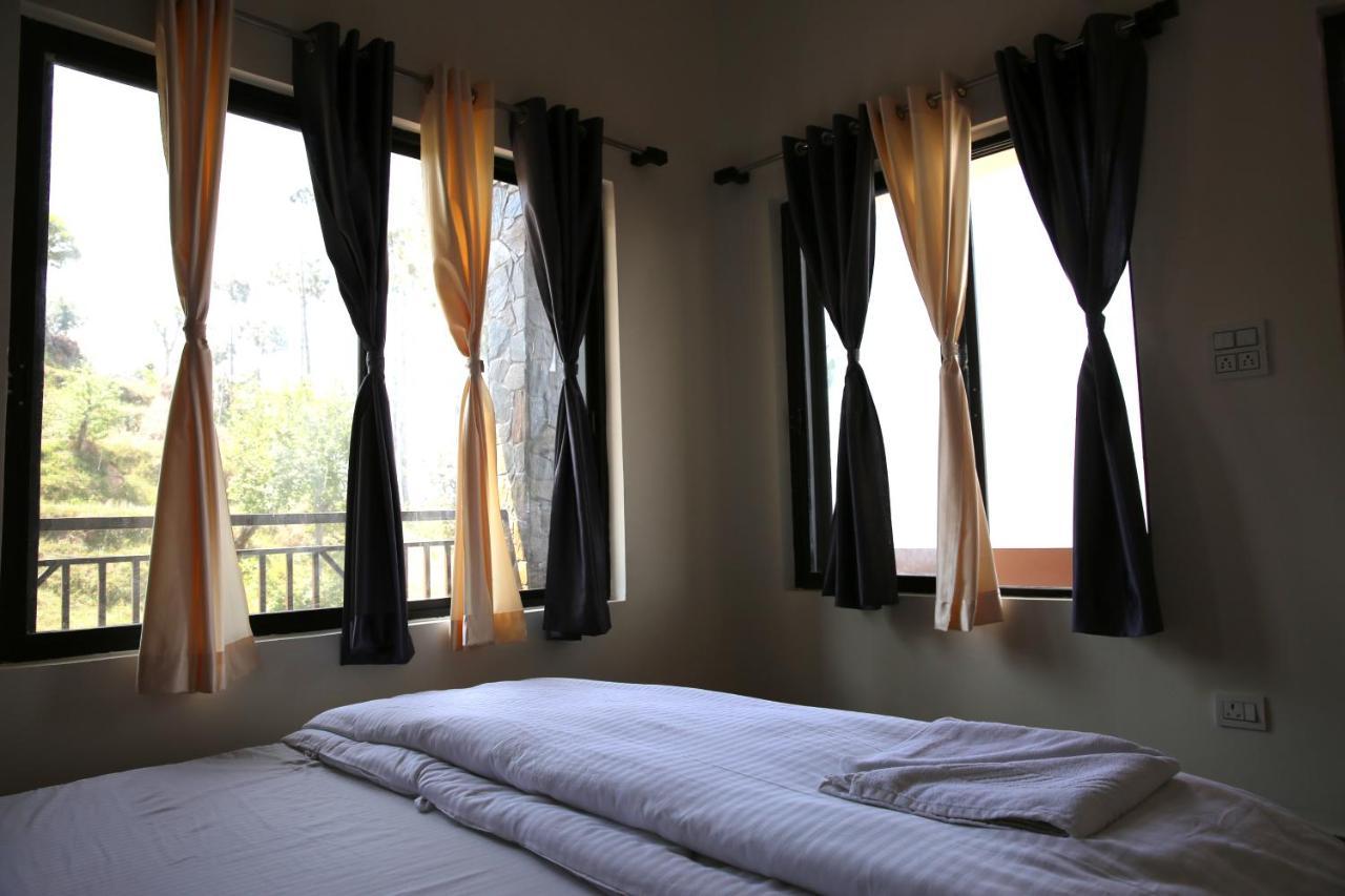 The Buransh Inn Almora Luaran gambar