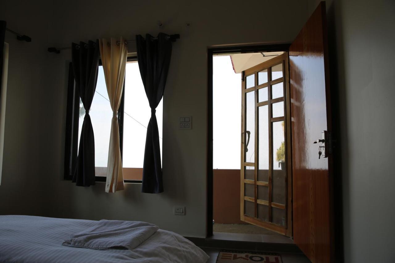 The Buransh Inn Almora Luaran gambar