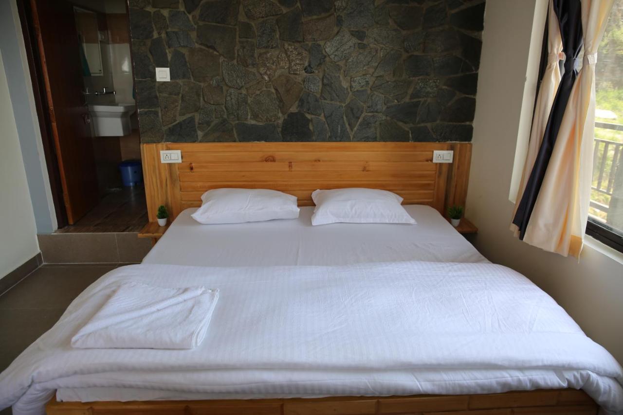 The Buransh Inn Almora Luaran gambar