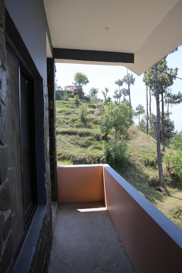 The Buransh Inn Almora Luaran gambar