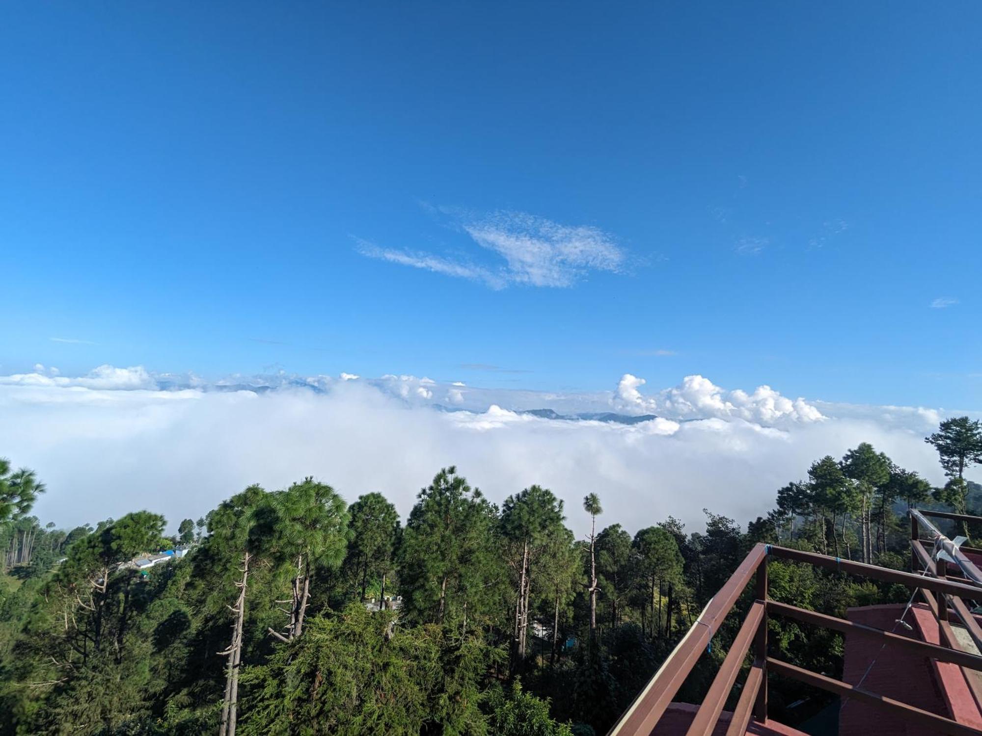 The Buransh Inn Almora Luaran gambar